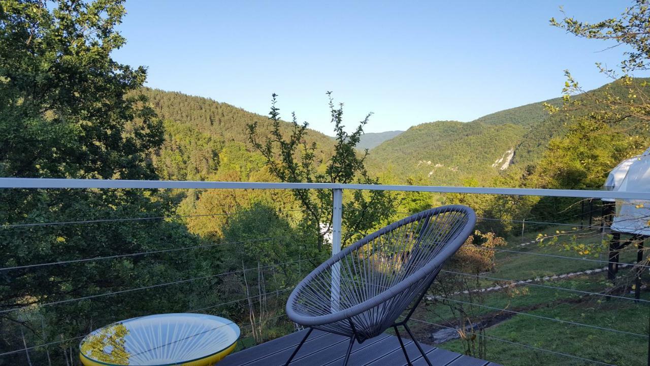 Отель Glamping Georgia Krikhi Амбролаури Экстерьер фото